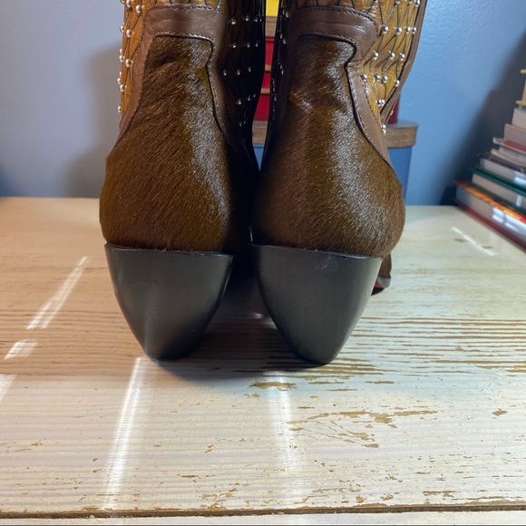 Donald J. Pliner Western Couture Boots - Picture 4 of 12